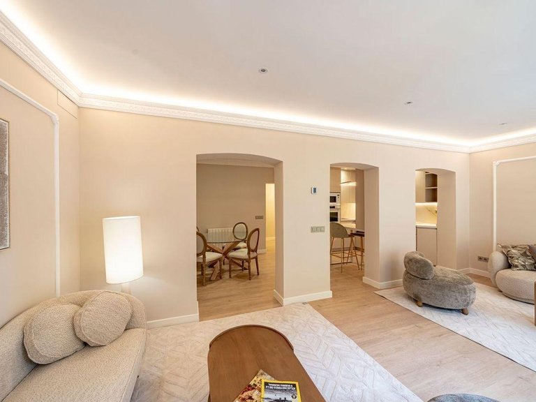 Apartment for Sale in Madrid, Madrid 5