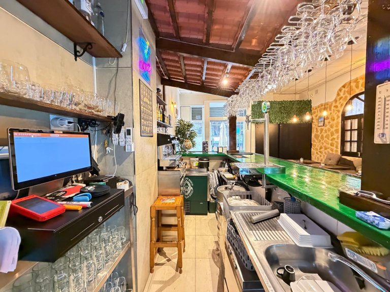 Commercial for Sale in Torrevieja, Alicante 11