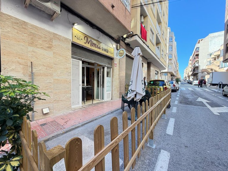 Commercial for Sale in Torrevieja, Alicante 2