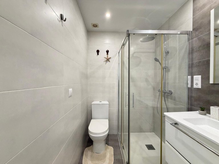 Apartment for Sale in Costa Blanca Torrevieja, Alicante 49