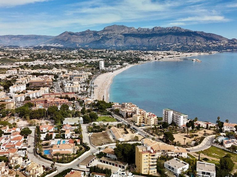 Villa for Sale in Alfaz Del Pi, Alicante 5