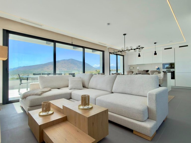 Villa for Sale in Finestrat, Alicante 11