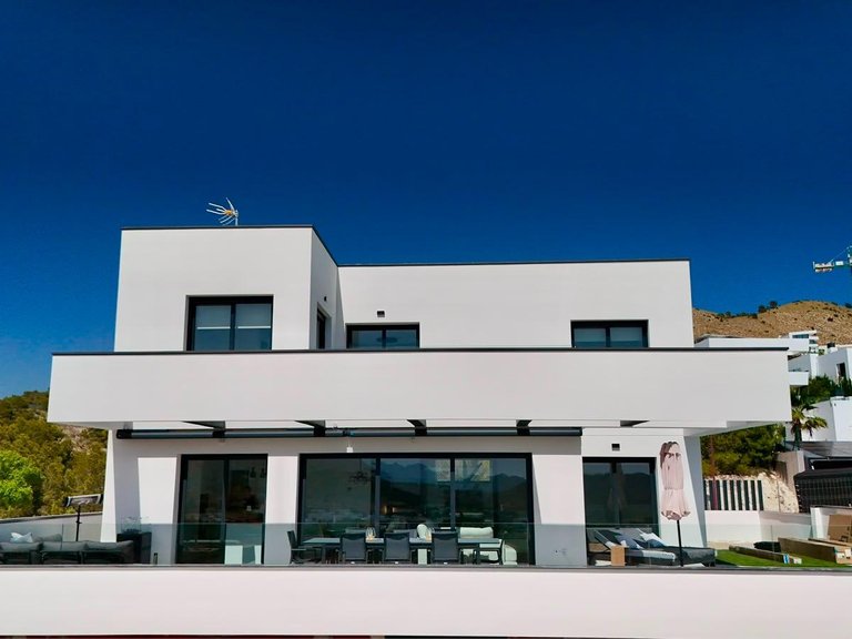 Villa for Sale in Finestrat, Alicante 4