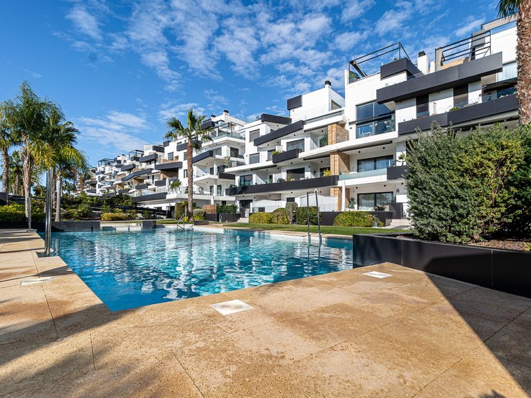Apartment for Sale in Orihuela Costa, Alicante 2