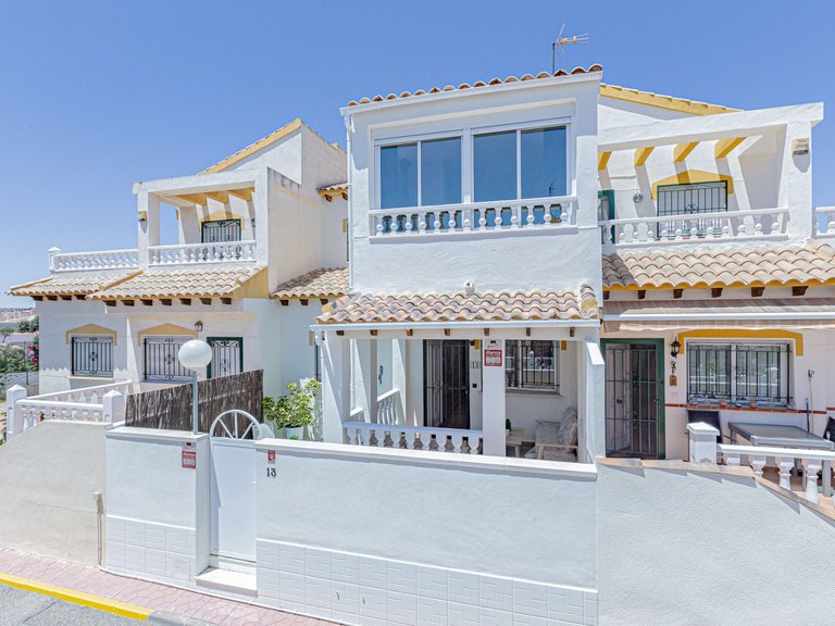 Town House for Sale in Orihuela, Alicante 1