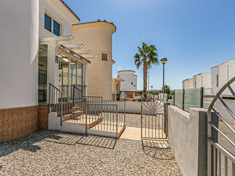Villa for Sale in San Fulgencio, Alicante 4