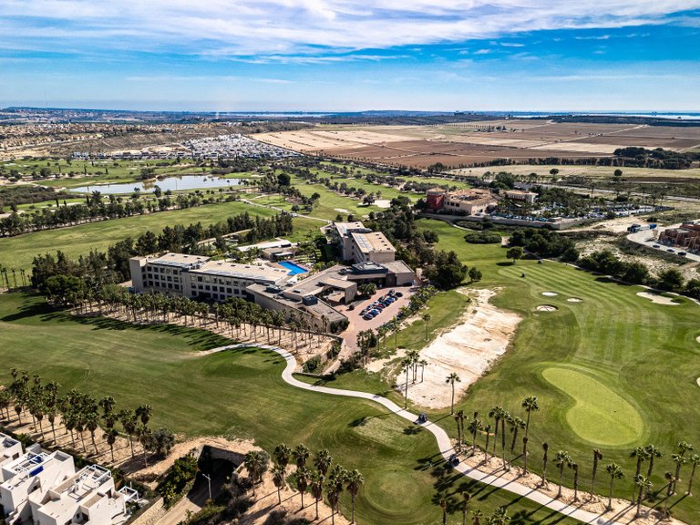 Villa for Sale in Algorfa, Alicante 2