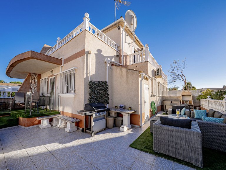 Apartment for Sale in Orihuela Costa, Alicante 2