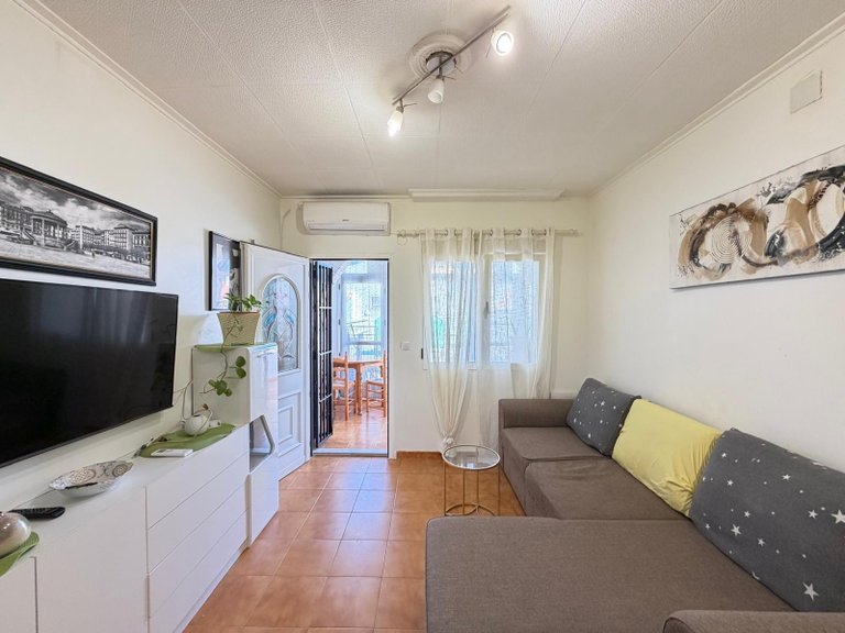 Apartment for Sale in Torrevieja, Alicante 11
