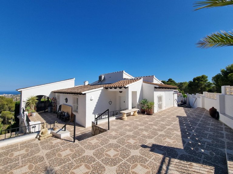 Villa for Sale in La Nucía, Alicante 7