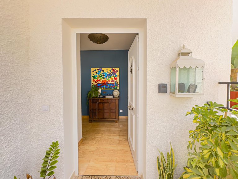 Villa for Sale in La Nucía, Alicante 8