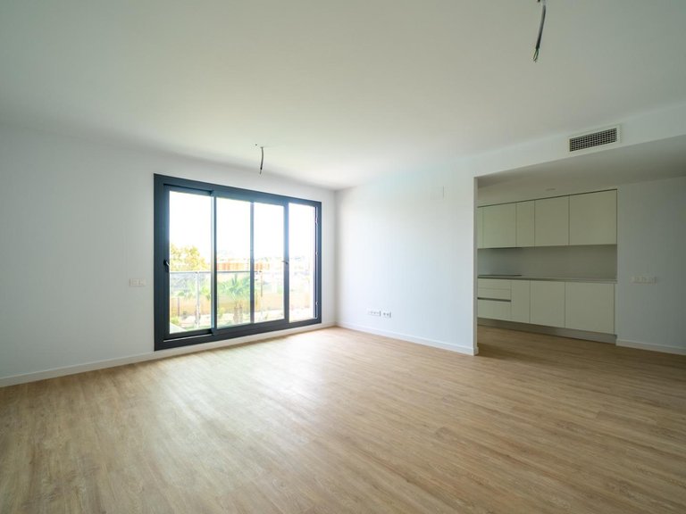 Apartment for Sale in Alicante, Alicante 12