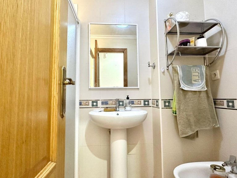 Apartment for Sale in Torrevieja, Alicante 14