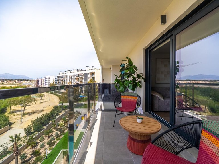 Apartment for Sale in Alicante, Alicante 11