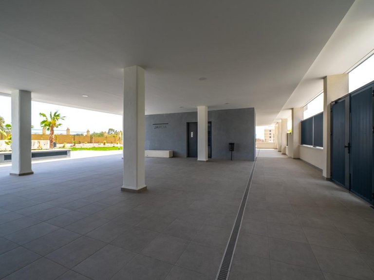 Apartment for Sale in Alicante, Alicante 15
