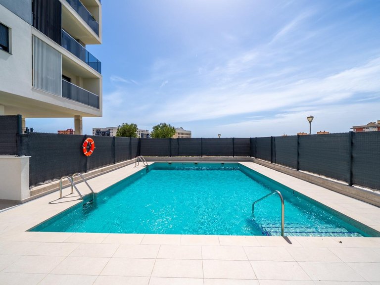 Apartment for Sale in Alicante, Alicante 2