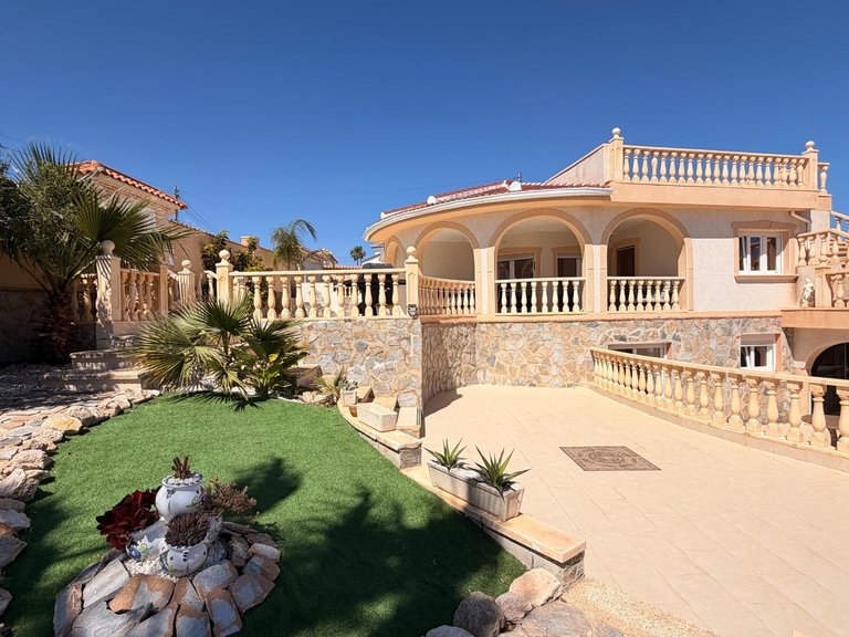 Villa for Sale in Ciudad Quesada, Alicante 2