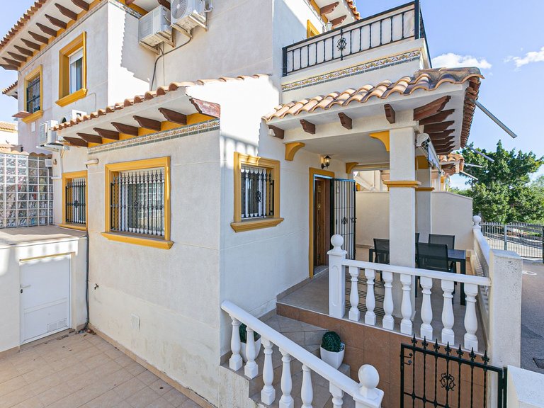 Apartment for Sale in Orihuela Costa, Alicante 2