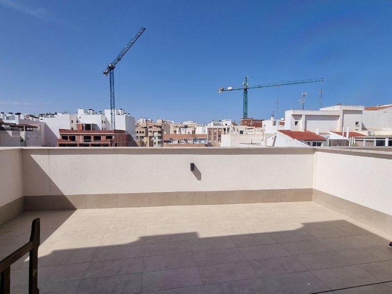 Penthouse for Sale in Costa Blanca Torrevieja, Alicante 36