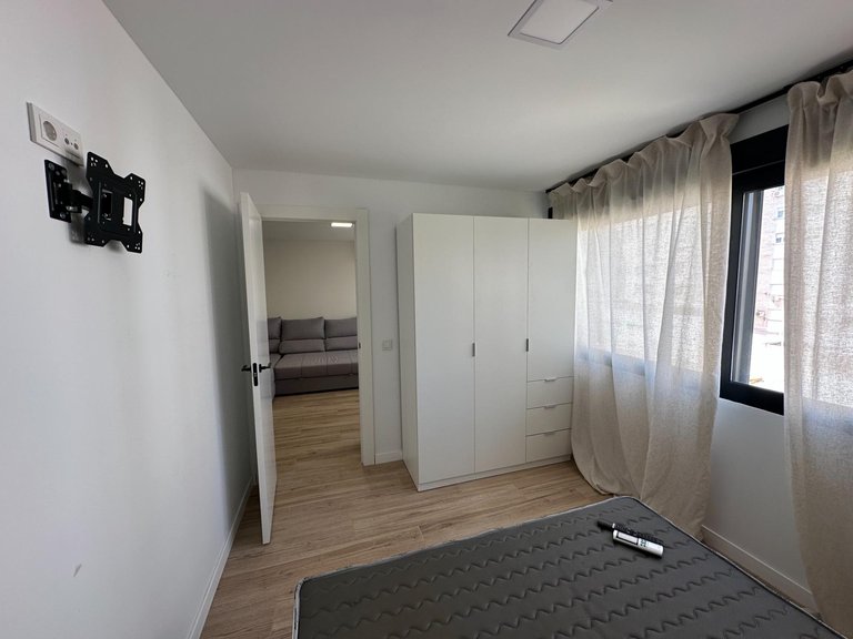 Apartment for Sale in Alicante, Alicante 11