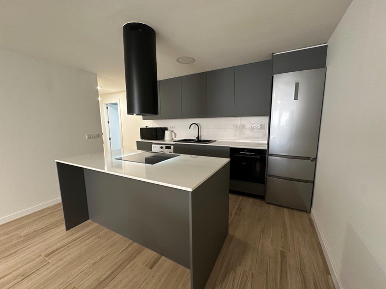 Apartment for Sale in Alicante, Alicante 2