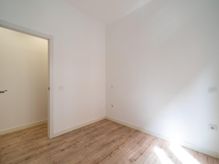 Apartment for Sale in Madrid, Madrid 13