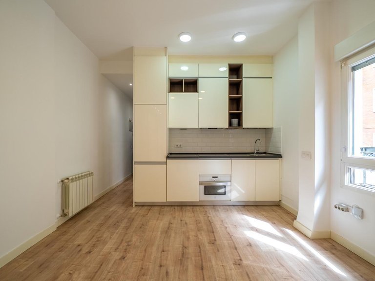 Apartment for Sale in Madrid, Madrid 2
