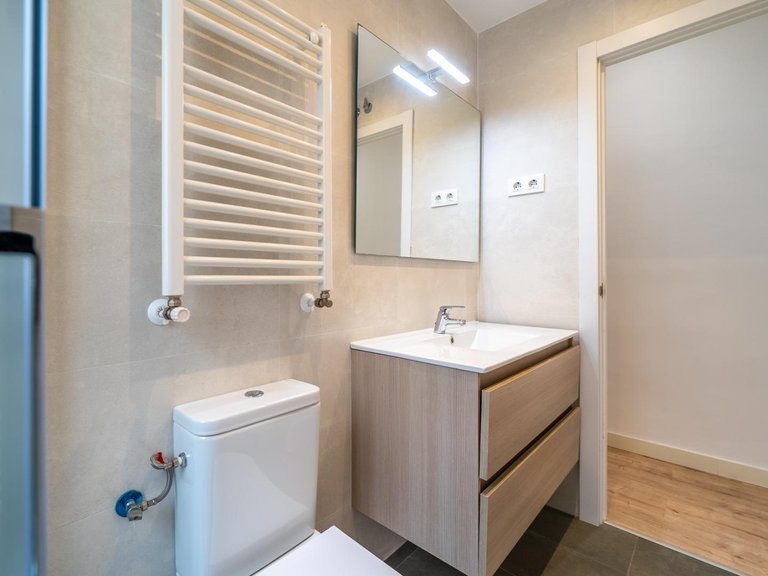 Apartment for Sale in Madrid, Madrid 8
