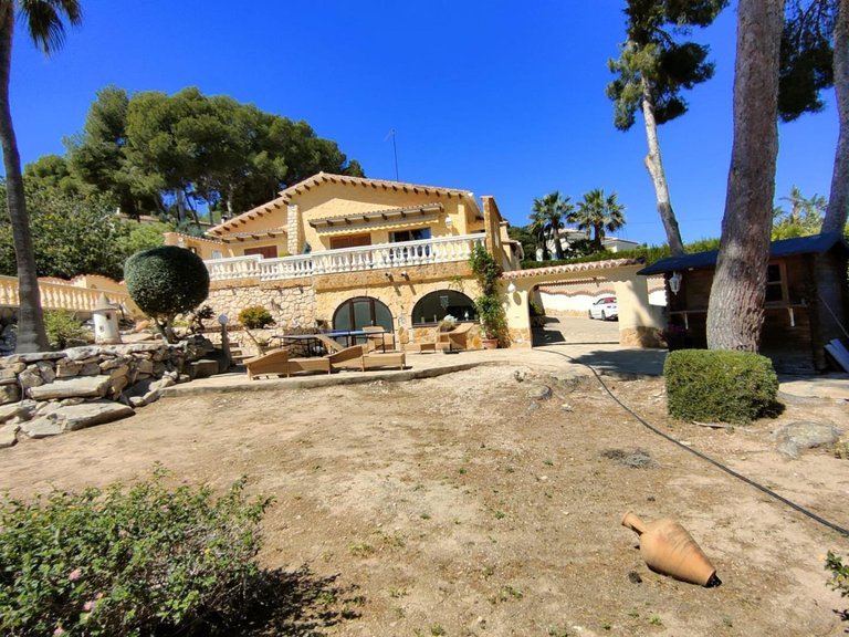 Villa for Sale in Moraira, Alicante 4