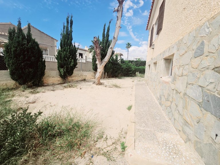 Villa for Sale in Torrevieja, Alicante 6