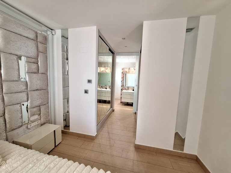 Villa for Sale in Torrevieja, Alicante 12