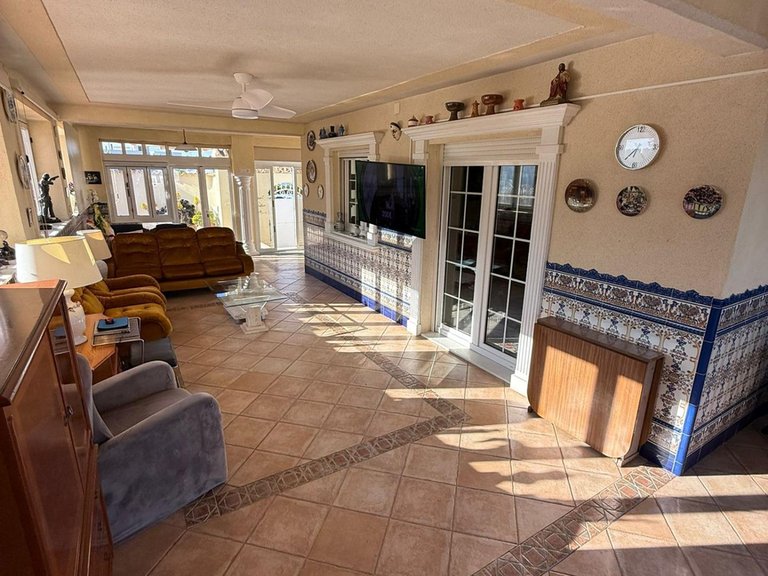 Villa for Sale in Orihuela Costa, Alicante 11