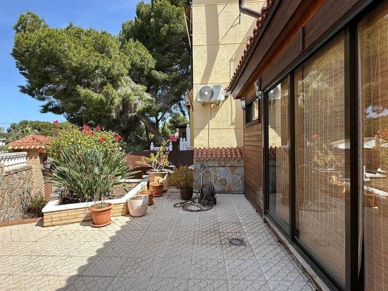 Villa for Sale in Torrevieja, Alicante 12