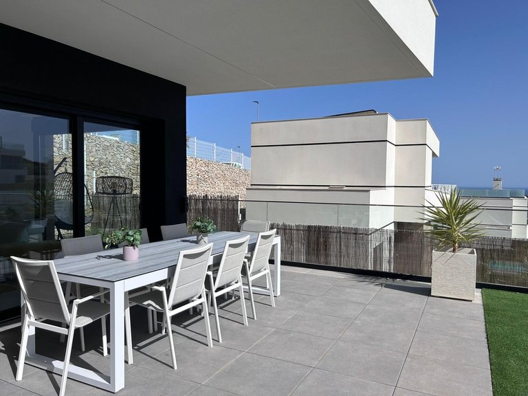 Villa for Sale in Finestrat, Alicante 5