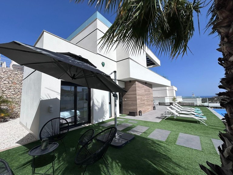 Villa for Sale in Finestrat, Alicante 9