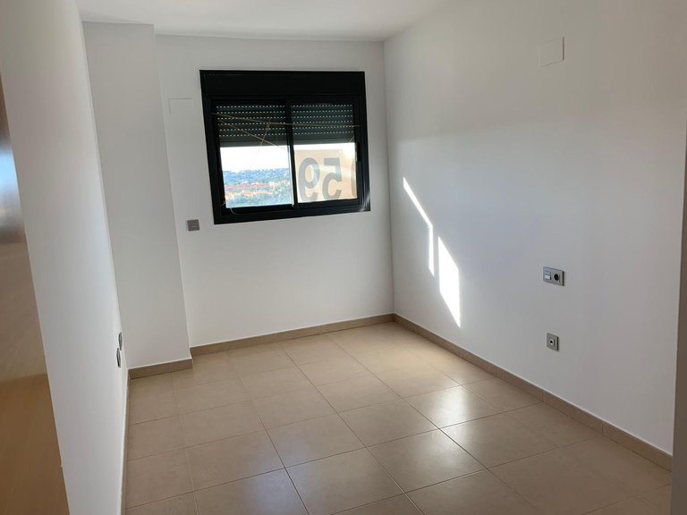 Apartment for Sale in Alicante, Alicante 13