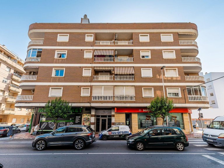 Apartment for Sale in Torrevieja, Alicante 1