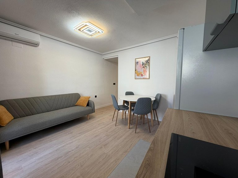 Apartment for Sale in Torrevieja, Alicante 14