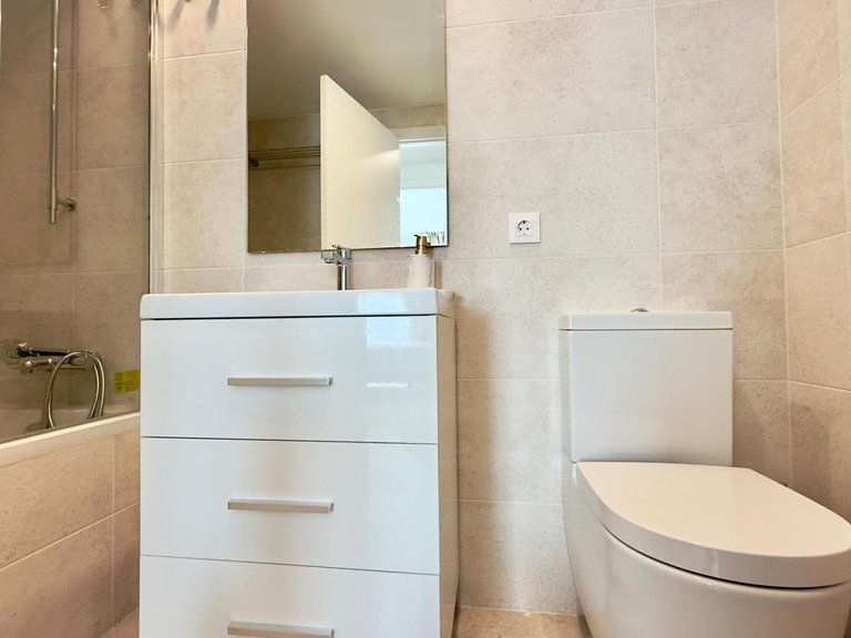 Apartment for Sale in Alicante, Alicante 15