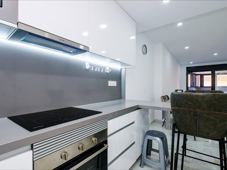 Apartment for Sale in Costa Blanca Torrevieja, Alicante 11