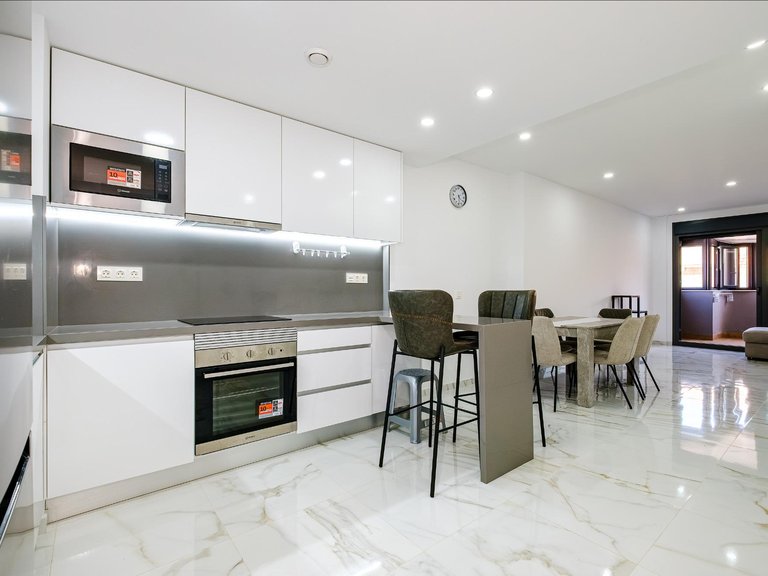 Apartment for Sale in Costa Blanca Torrevieja, Alicante 24