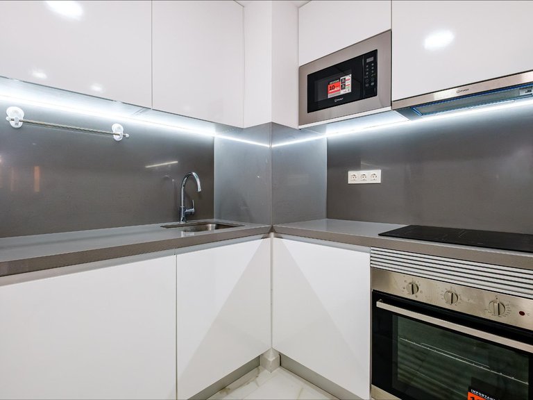 Apartment for Sale in Costa Blanca Torrevieja, Alicante 9
