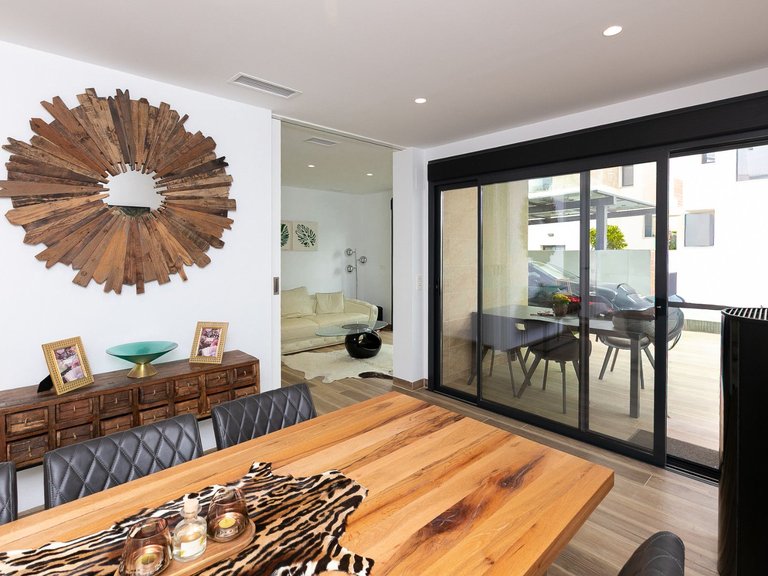 Villa for Sale in Los Montesinos, Alicante 10