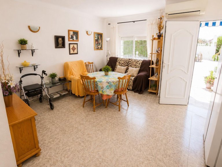 Apartment for Sale in Torrevieja, Alicante 6