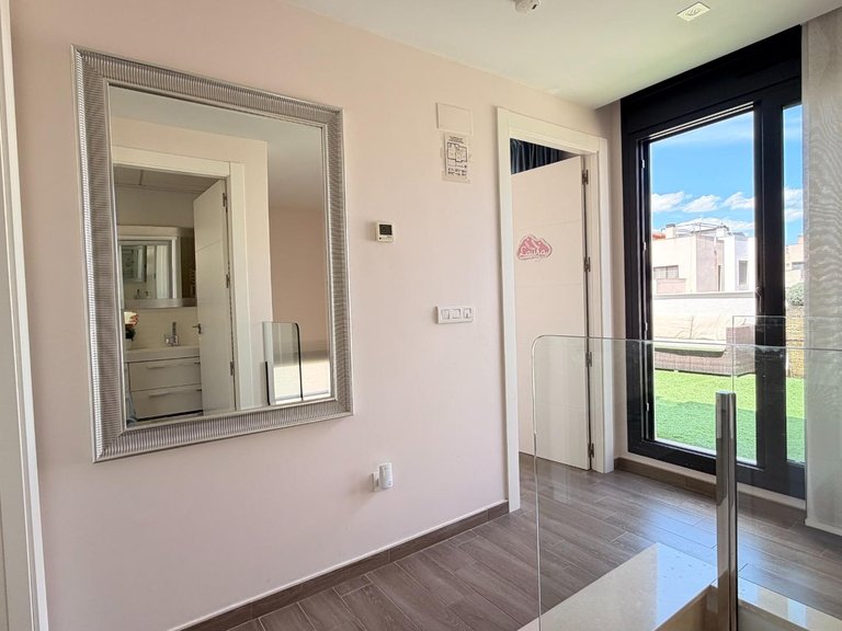 Villa for Sale in Costa Blanca Torrevieja, Alicante 33