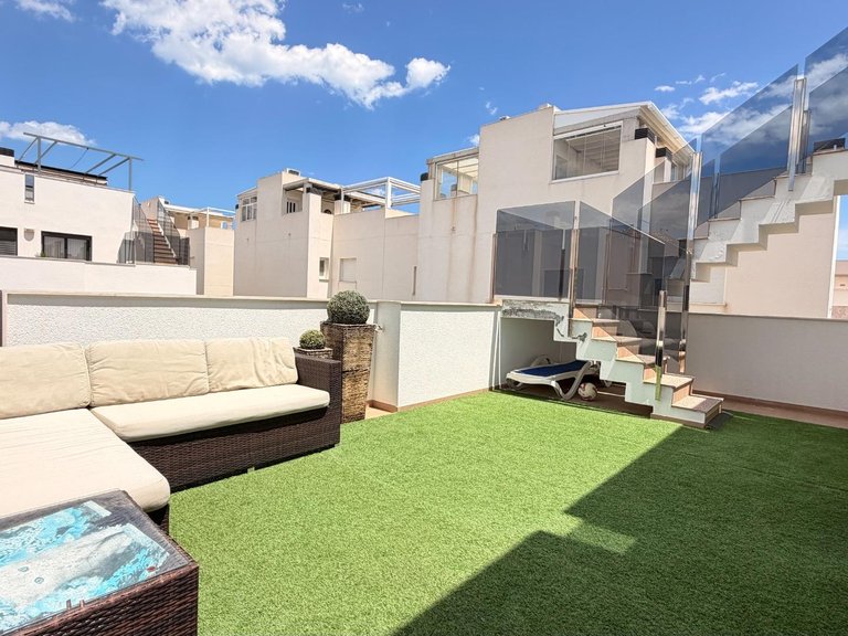 Villa for Sale in Costa Blanca Torrevieja, Alicante 36