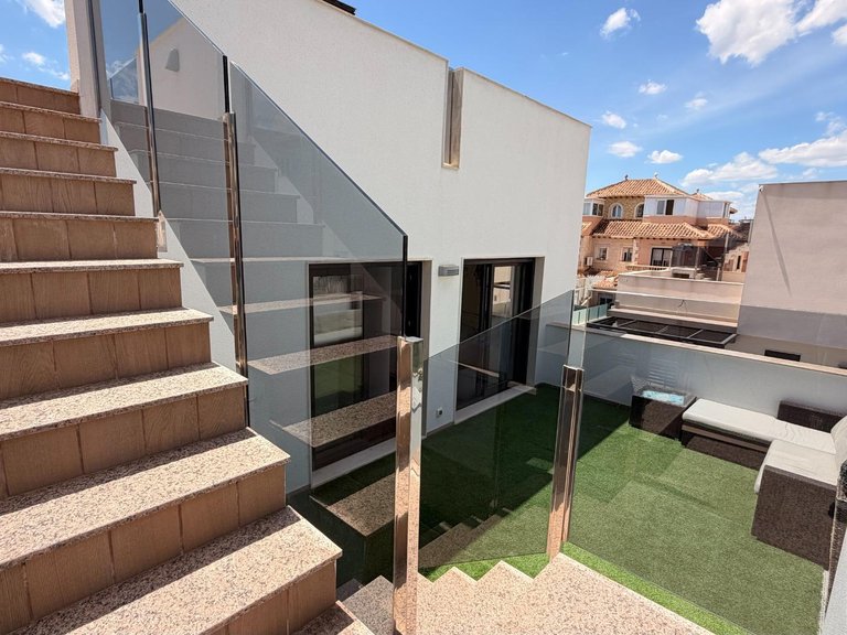 Villa for Sale in Costa Blanca Torrevieja, Alicante 37