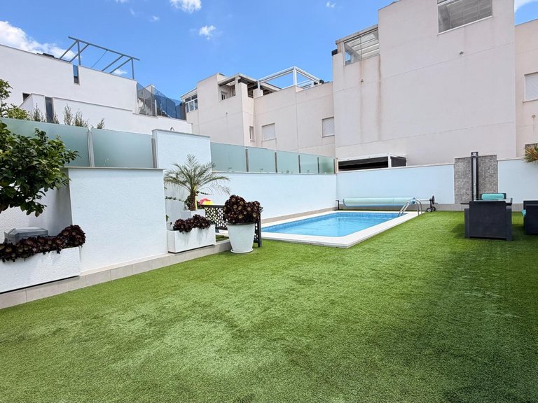 Villa for Sale in Torrevieja, Alicante 4