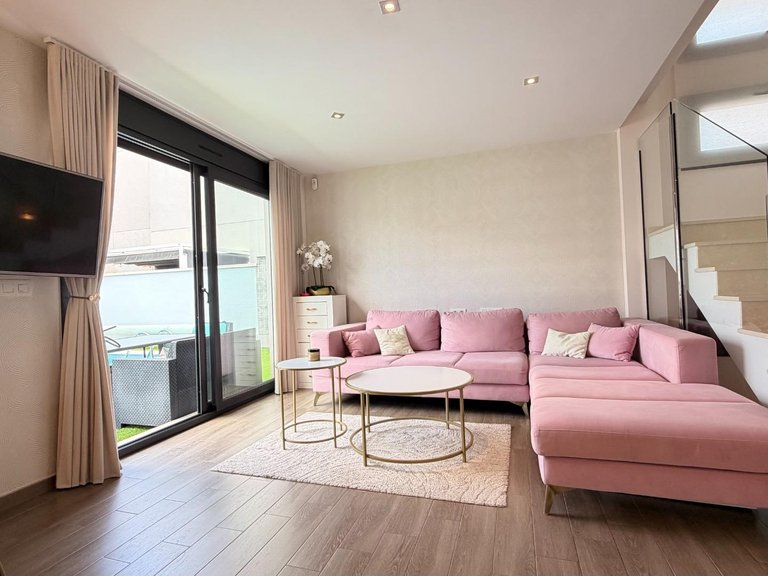 Villa for Sale in Torrevieja, Alicante 8