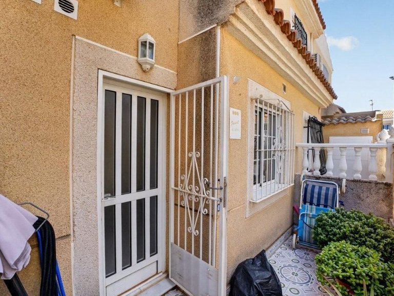 Apartment for Sale in Torrevieja, Alicante 14